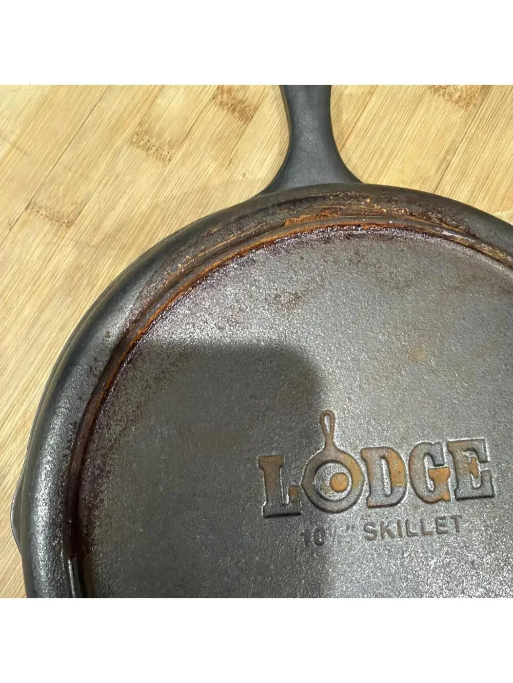 Vintage Three Notch Lodge 8SK Cast Iron Skillet USA D2 8SK 10 1/2